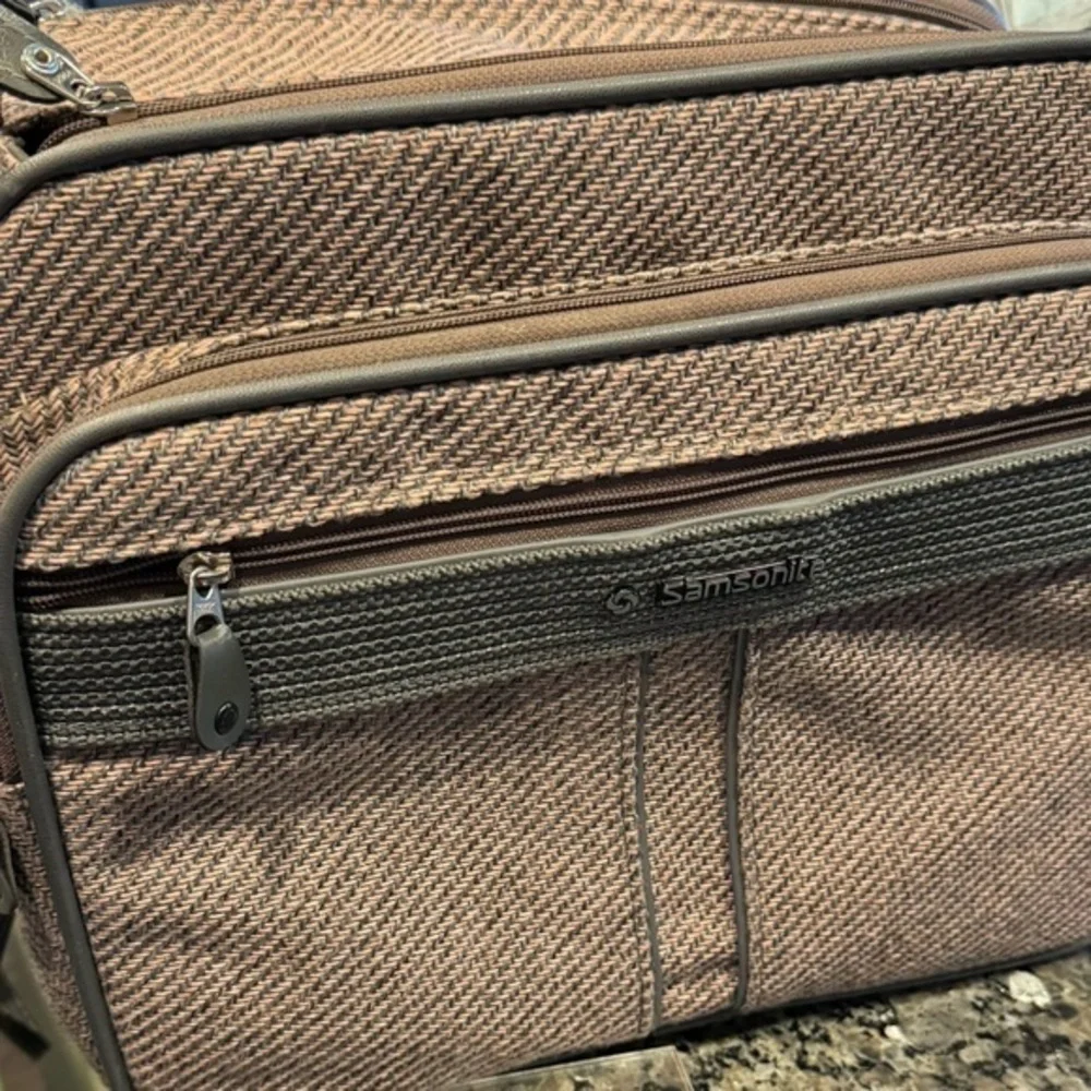 Samsonite Silhouette 4 Tweed Carry On Bag Travel Luggage Gray Pink Vintage 1987